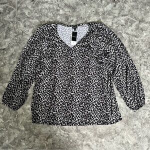 Torrid Blouse V Neck Long Puff Sleeve Top Cheetah Black Grey NWT